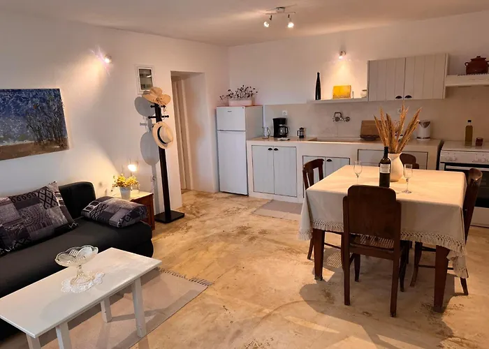 Stone With Amazing View Nyaraló *